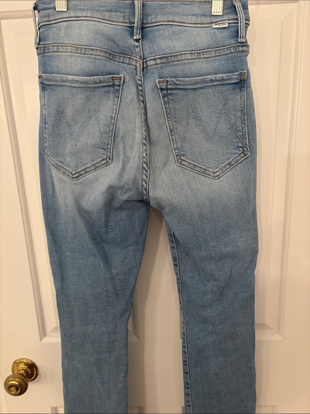 MOTHER Light Blue Cropped Frayed-Hem Jeans - Picture 6 of 12